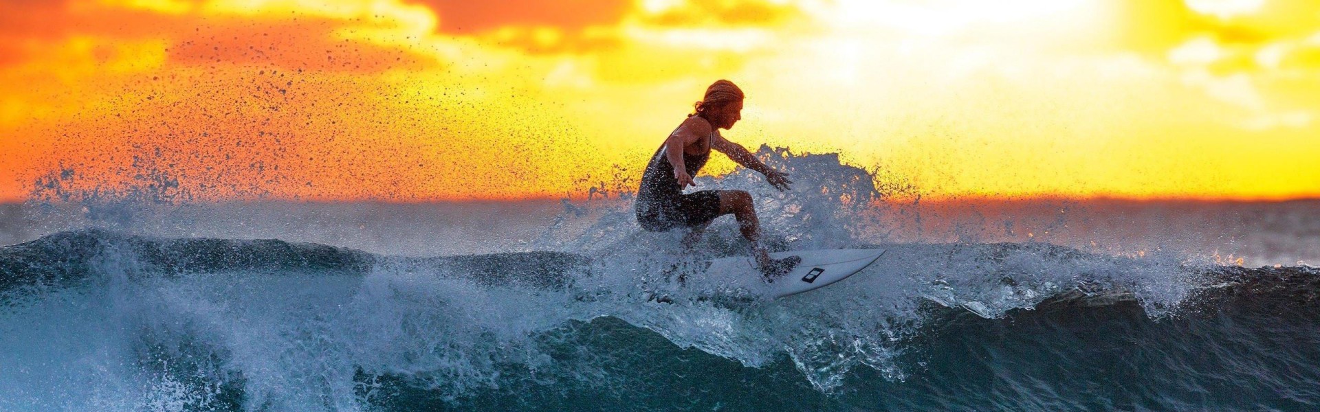 飞鲸体育直播-李哥收购意甲球队事件分析及未来发展前景预测