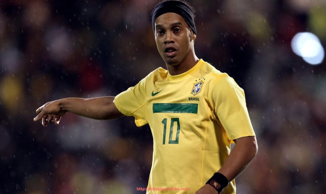 飞鲸体育直播-公共健身器材的多种用途及社区推广价值